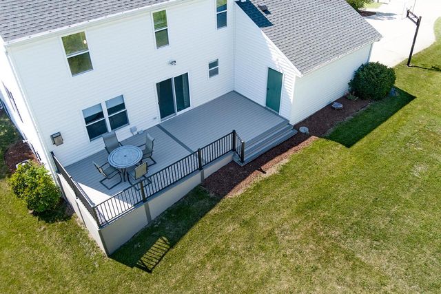 N166W21071 Parkway DRIVE, Jackson, WI 53037