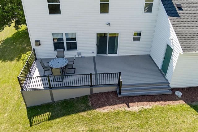 N166W21071 Parkway DRIVE, Jackson, WI 53037