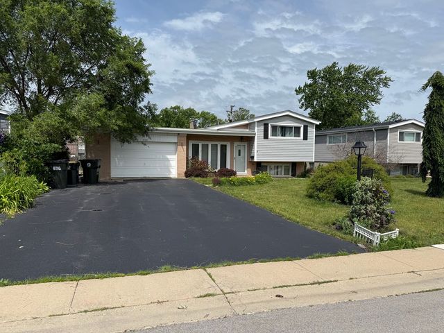 212 Valerie Court, Glenview, IL 60025