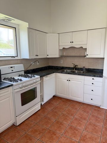 212 Valerie Court, Glenview, IL 60025