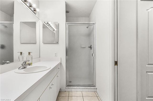 8505 Naples Heritage DR # 146, Naples, FL 34112