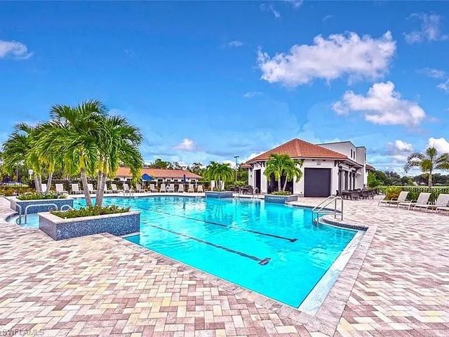 8505 Naples Heritage DR # 146, Naples, FL 34112