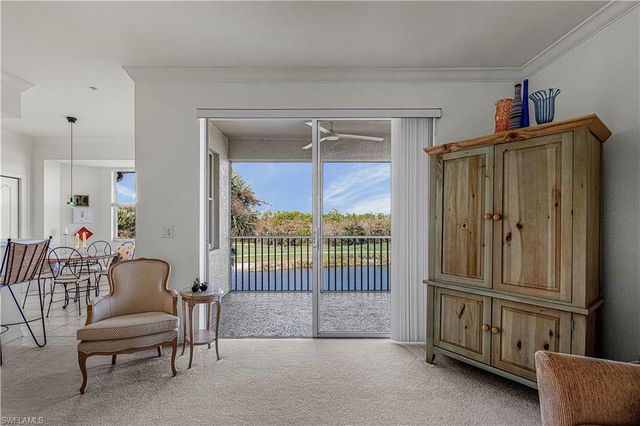 8505 Naples Heritage DR # 146, Naples, FL 34112