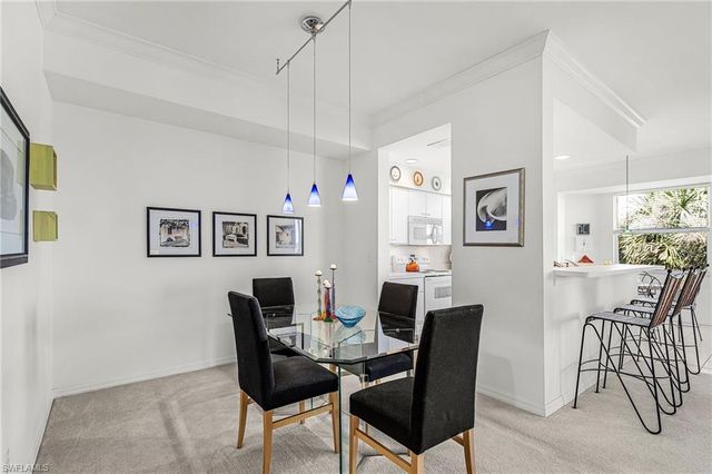 8505 Naples Heritage DR # 146, Naples, FL 34112