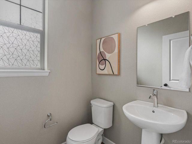 5815 Boston Ct, Denver, CO 80238