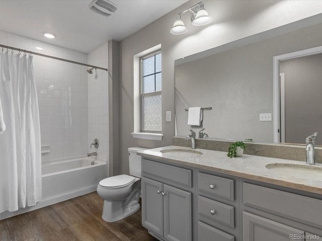 5815 Boston Ct, Denver, CO 80238