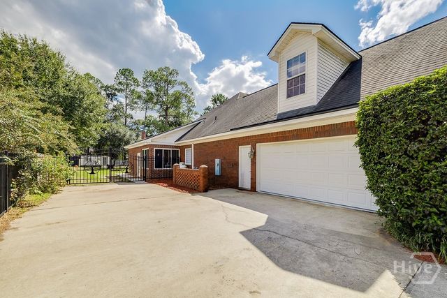 215 Zittrouer Road, Guyton, GA 31312