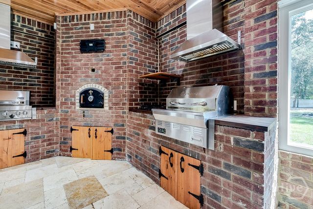 215 Zittrouer Road, Guyton, GA 31312