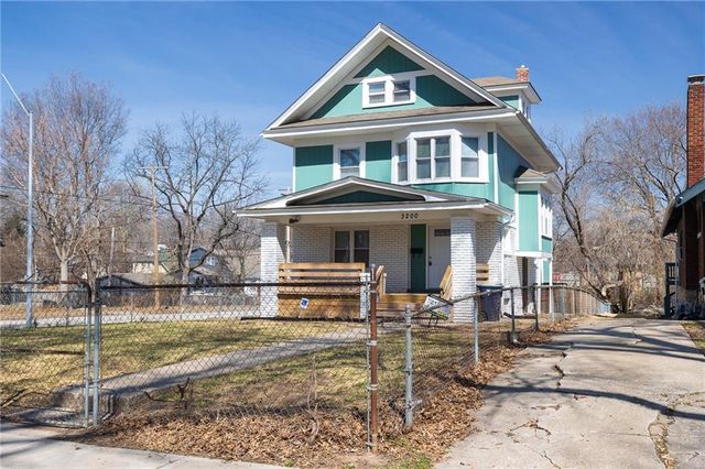 3200 Lockridge Street, Kansas City, MO 64128