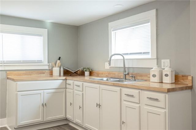 3200 Lockridge Street, Kansas City, MO 64128