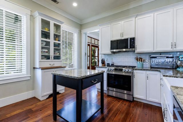 3 Oldfield Village Rd, Bluffton, SC 29909