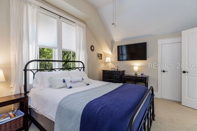 3 Oldfield Village Rd, Bluffton, SC 29909