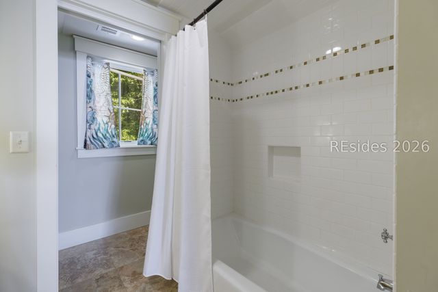3 Oldfield Village Rd, Bluffton, SC 29909