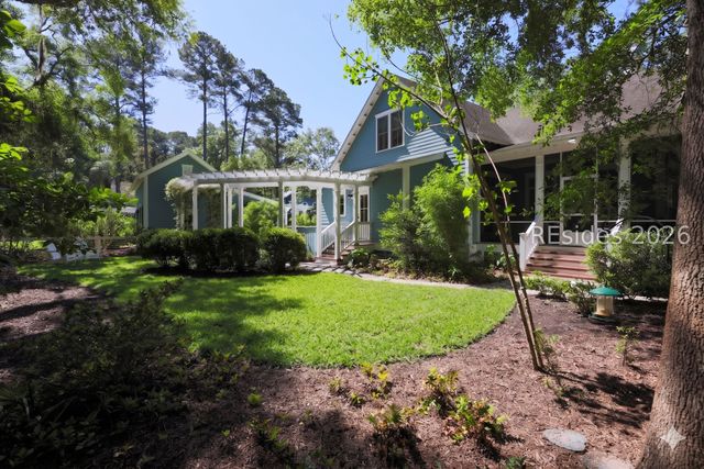 3 Oldfield Village Rd, Bluffton, SC 29909