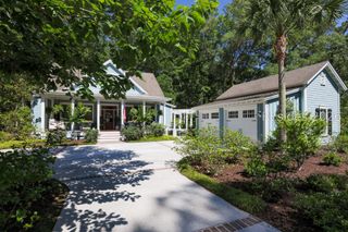 3 Oldfield Village Rd, Bluffton, SC 29909