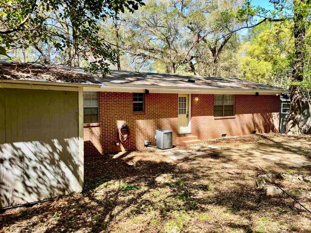 2405 Hideaway Court, Tallahassee, FL 32303