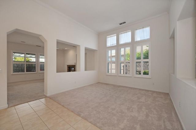 15 Cristalla Pl, Sacramento, CA 95835