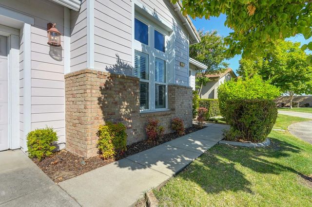 15 Cristalla Pl, Sacramento, CA 95835