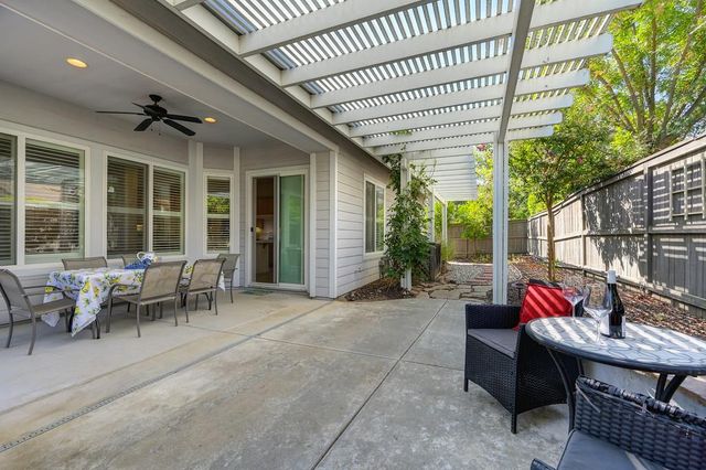 15 Cristalla Pl, Sacramento, CA 95835