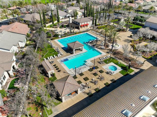 15 Cristalla Pl, Sacramento, CA 95835