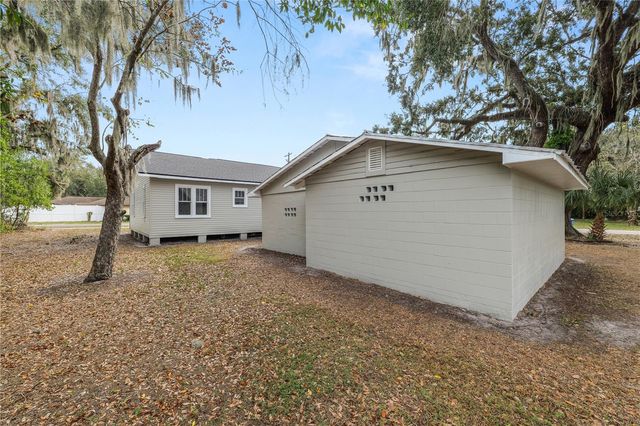 26 S LANIER AVENUE, Fort Meade, FL 33841