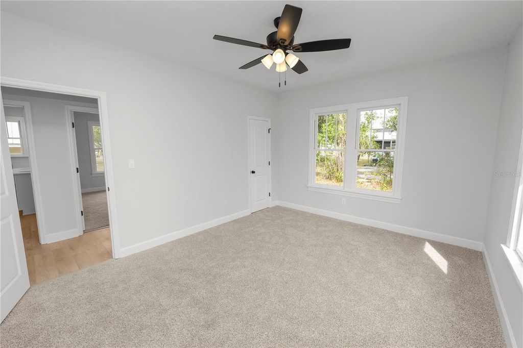 Image 15 of property listing at 26 S LANIER AVENUE, Fort Meade, FL 33841