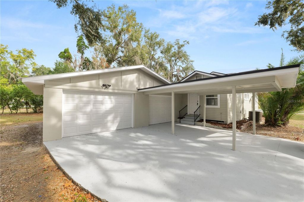 Image 24 of property listing at 26 S LANIER AVENUE, Fort Meade, FL 33841