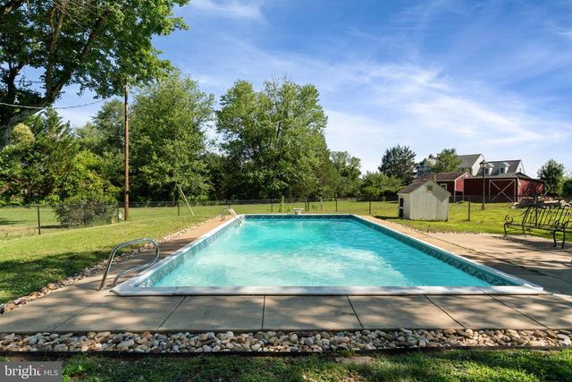 4921 DUMFRIES RD, Catlett, VA 20119