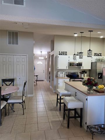 2824 SUNSET RIDGE ST, Deltona, FL 32725