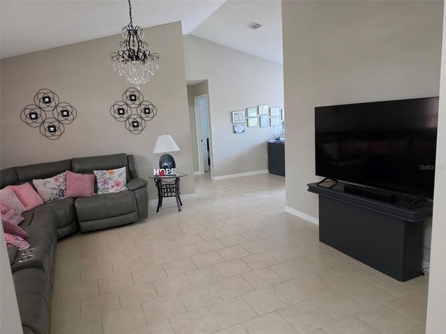 2824 SUNSET RIDGE ST, Deltona, FL 32725