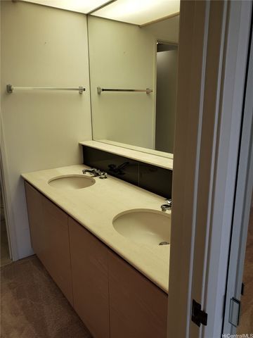 1212 Nuuanu Avenue 1010, Honolulu, HI 96817