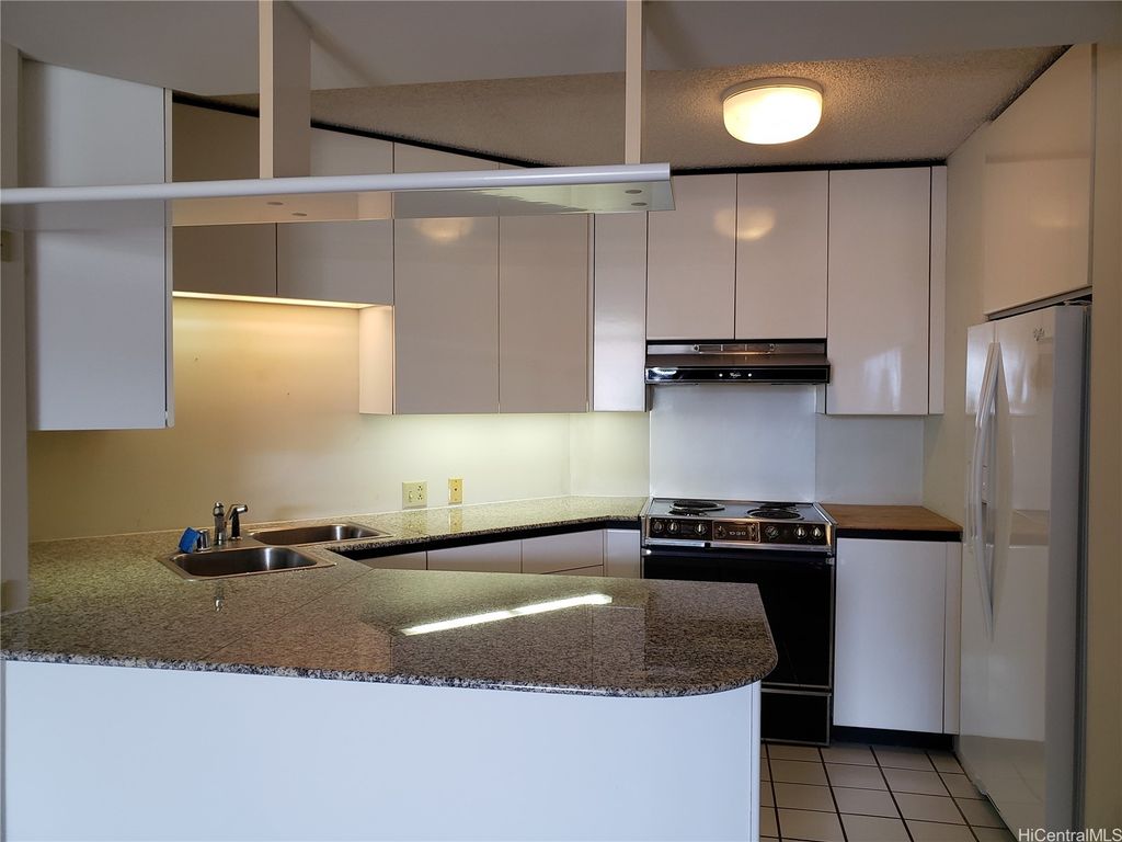1212 Nuuanu Avenue 1010, Honolulu, HI 96817