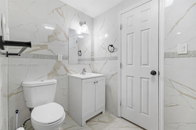 4530 SW 25th St, West Park, FL 33023