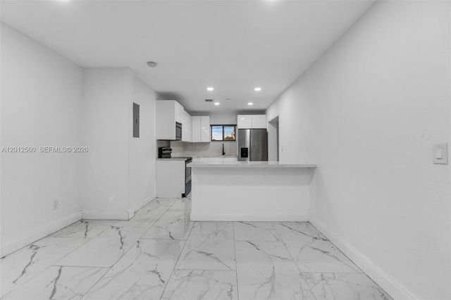 4530 SW 25th St, West Park, FL 33023