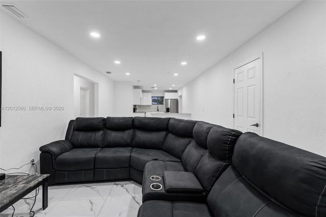4530 SW 25th St, West Park, FL 33023
