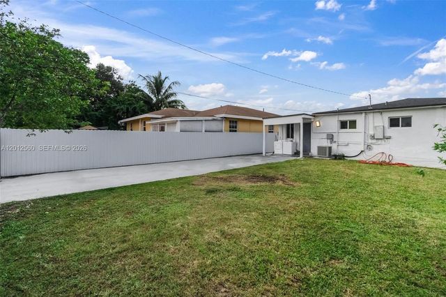 4530 SW 25th St, West Park, FL 33023