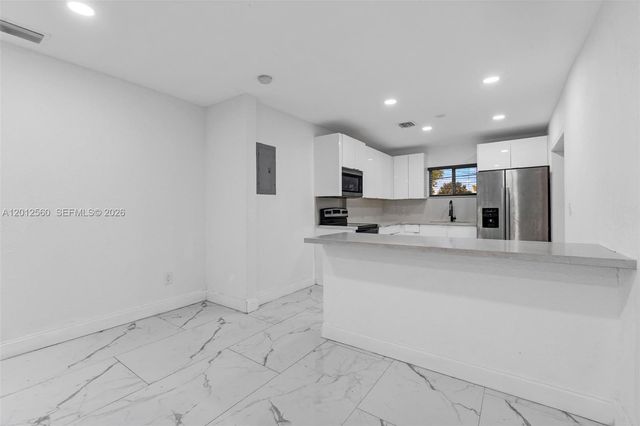 4530 SW 25th St, West Park, FL 33023