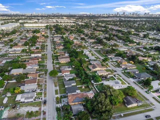 4530 SW 25th St, West Park, FL 33023