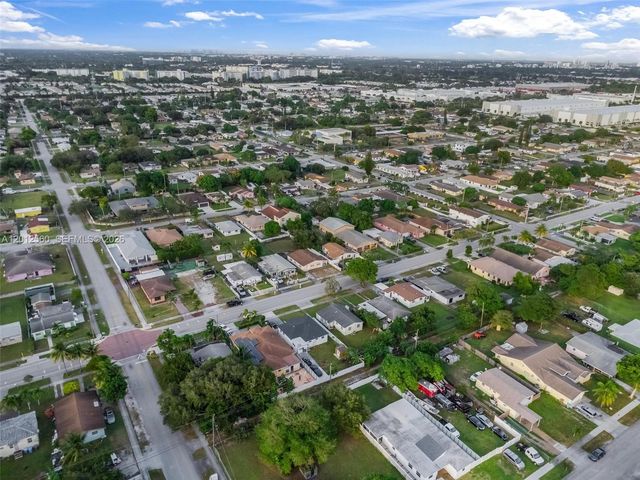 4530 SW 25th St, West Park, FL 33023