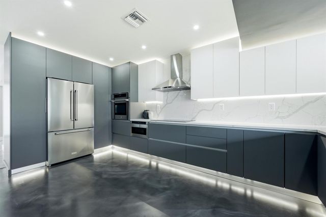 1170 Fairview Lane, Singer Island, FL 33404