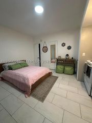 1293 NE 109th St 3, Miami, FL 33161