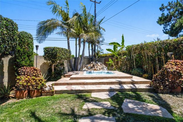 6232 Kimberly Drive, Huntington Beach, CA 92647