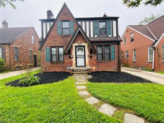 16008 Scottsdale Boulevard, Shaker Heights, OH 44120
