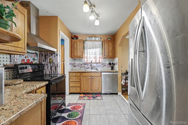 1817 Drexel Street, Dearborn, MI 48128