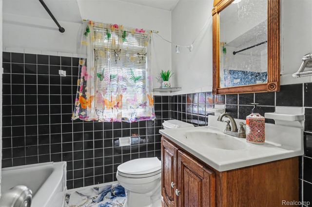 1817 Drexel Street, Dearborn, MI 48128