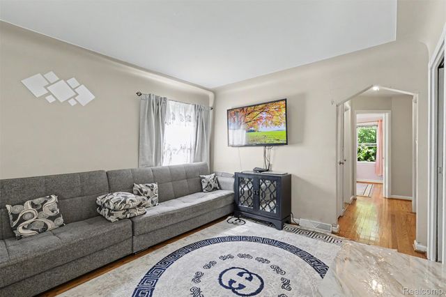 1817 Drexel Street, Dearborn, MI 48128