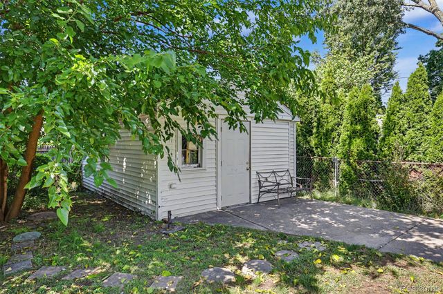 1817 Drexel Street, Dearborn, MI 48128