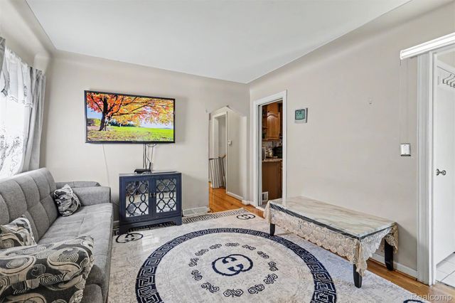 1817 Drexel Street, Dearborn, MI 48128