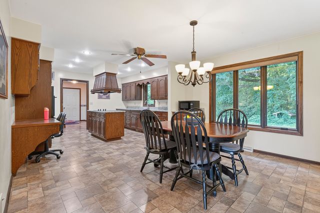 200 N 560 W, Valparaiso, IN 46385