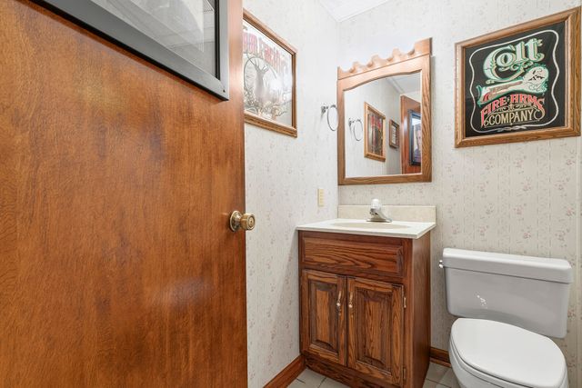 200 N 560 W, Valparaiso, IN 46385